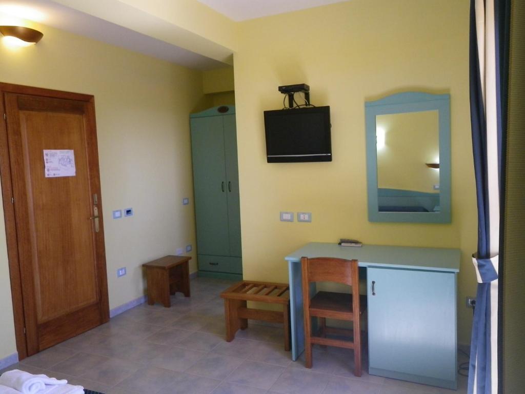 Hotel Costa Antiga SantʼAnna Arresi Oda fotoğraf